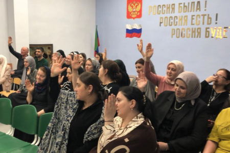 В Буйнакской школе №5 на отчетно-выборном собрании переизбрали председателя ППО